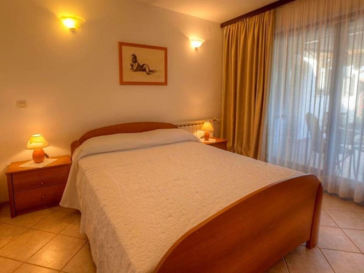 Apartments Grozdanic Fazana Luaran gambar